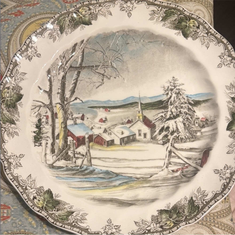 Johnson Brothers Winter Village Scene Plate‎ vintage